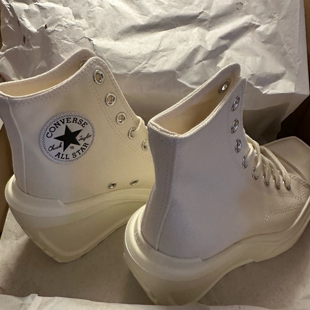 Converse White High-Top Sneakers Classic Canvas Design